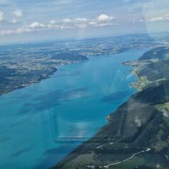 Flugwegposition um 13:05:03: Aufgenommen in der Nähe von Gemeinde Steinbach am Attersee, Österreich in 1800 Meter