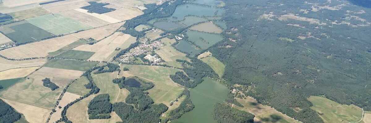 Verortung via Georeferenzierung der Kamera: Aufgenommen in der Nähe von Okres Jindřichův Hradec, Tschechien in 2100 Meter