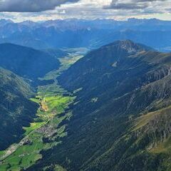 Flugwegposition um 14:06:05: Aufgenommen in der Nähe von 39030 Rasen-Antholz, Autonome Provinz Bozen - Südtirol, Italien in 3043 Meter