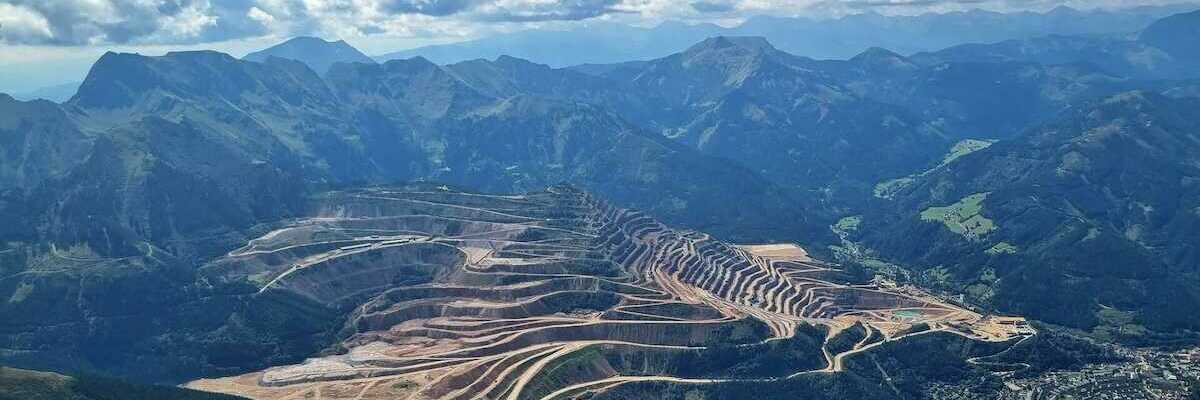 Flugwegposition um 11:00:06: Aufgenommen in der Nähe von Eisenerz, Österreich in 2082 Meter