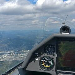 Flugwegposition um 12:46:30: Aufgenommen in der Nähe von Gemeinde Thal, Österreich in 1508 Meter