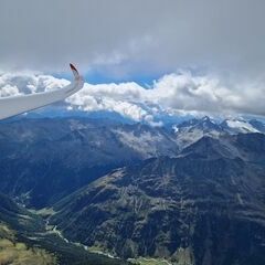 Flugwegposition um 12:06:28: Aufgenommen in der Nähe von Gemeinde St. Jakob in Defereggen, 9963, Österreich in 3475 Meter