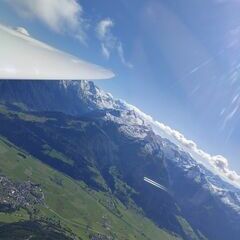 Flugwegposition um 12:22:19: Aufgenommen in der Nähe von Gemeinde Piesendorf, 5721 Piesendorf, Österreich in 2423 Meter