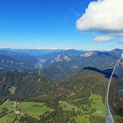 Flugwegposition um 10:44:26: Aufgenommen in der Nähe von Gemeinde Semriach, Österreich in 1495 Meter