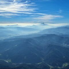 Flugwegposition um 12:23:43: Aufgenommen in der Nähe von Kapellen, Österreich in 2422 Meter