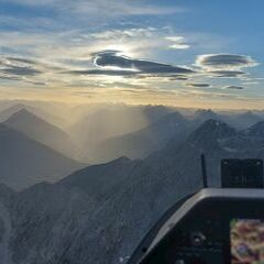 Flugwegposition um 15:12:31: Aufgenommen in der Nähe von Mieming, 6414, Österreich in 2665 Meter