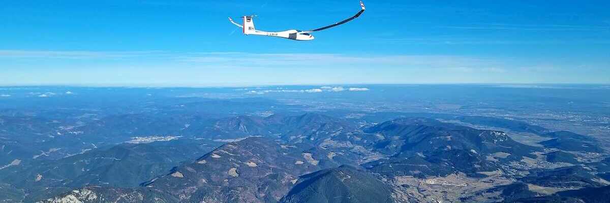 Flugwegposition um 11:56:35: Aufgenommen in der Nähe von Gemeinde Puchberg am Schneeberg, Österreich in 2438 Meter