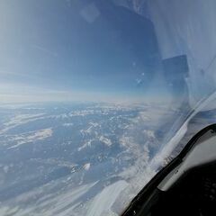 Flugwegposition um 11:22:04: Aufgenommen in der Nähe von Gemeinde Turnau, Österreich in 8682 Meter