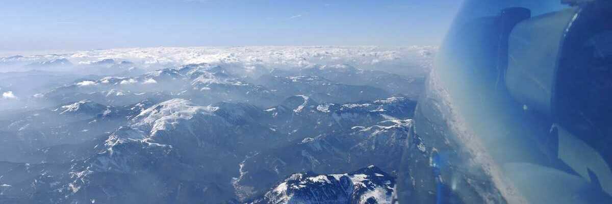 Verortung via Georeferenzierung der Kamera: Aufgenommen in der Nähe von Altenberg an der Rax, Österreich in 3900 Meter