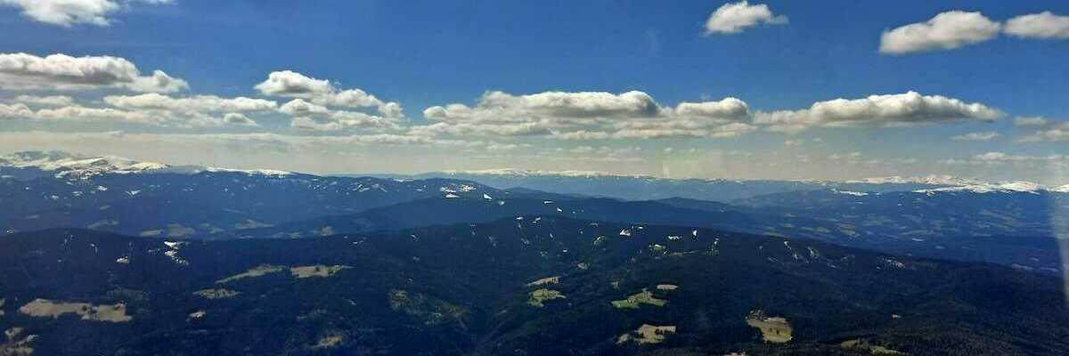 Flugwegposition um 12:40:16: Aufgenommen in der Nähe von Gemeinde St. Stefan ob Stainz, Österreich in 1951 Meter