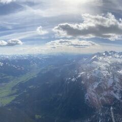 Flugwegposition um 15:00:11: Aufgenommen in der Nähe von Aich, Österreich in 2615 Meter