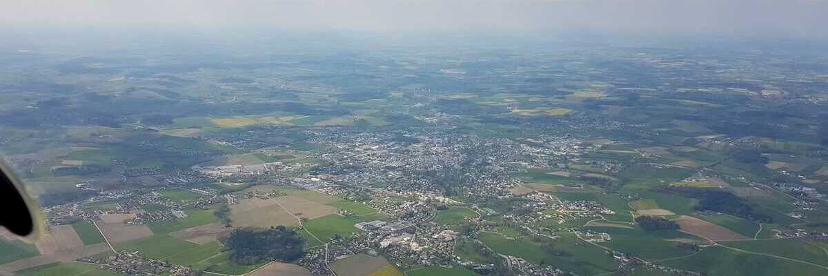 Flugwegposition um 14:28:21: Aufgenommen in der Nähe von Gemeinde Pattigham, Österreich in 1482 Meter