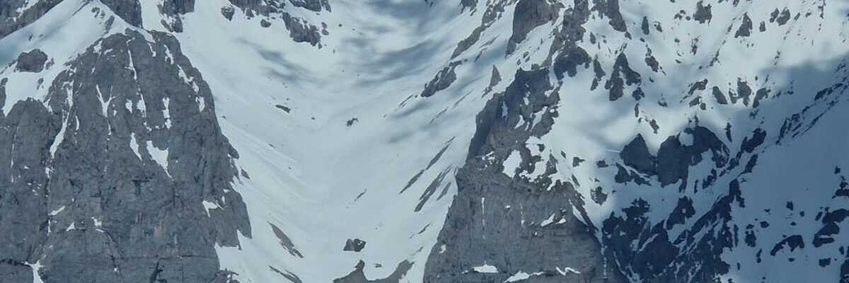 Flugwegposition um 11:53:44: Aufgenommen in der Nähe von Gemeinde Ramsau am Dachstein, 8972, Österreich in 2628 Meter