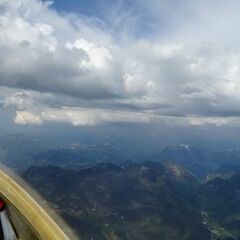 Flugwegposition um 15:38:27: Aufgenommen in der Nähe von Gemeinde Rußbach am Paß Gschütt, 5442 Rußbach am Pass Gschütt, Österreich in 3277 Meter