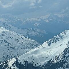 Flugwegposition um 12:45:36: Aufgenommen in der Nähe von Gemeinde Pettneu am Arlberg, Österreich in 3020 Meter