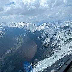 Flugwegposition um 12:45:32: Aufgenommen in der Nähe von Gemeinde Pettneu am Arlberg, Österreich in 3034 Meter