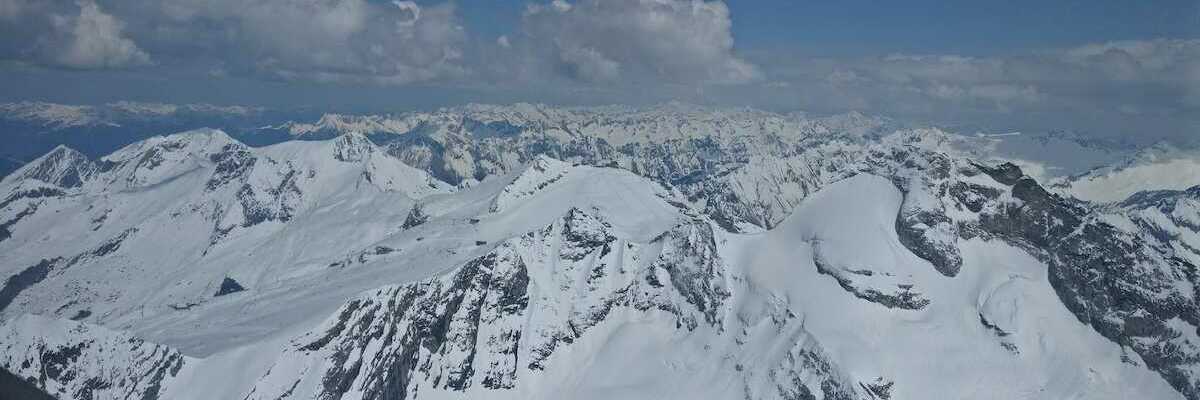 Flugwegposition um 12:59:34: Aufgenommen in der Nähe von Gemeinde Vals, 6154 Vals, Österreich in 3444 Meter