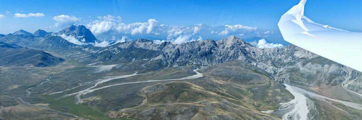 Verortung via Georeferenzierung der Kamera: Aufgenommen in der Nähe von 67023 Castel del Monte, L’Aquila, Italien in 2800 Meter