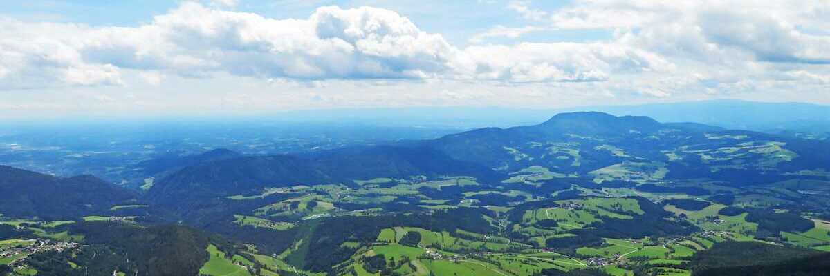 Flugwegposition um 11:18:16: Aufgenommen in der Nähe von Gemeinde St. Kathrein am Offenegg, Österreich in 1682 Meter