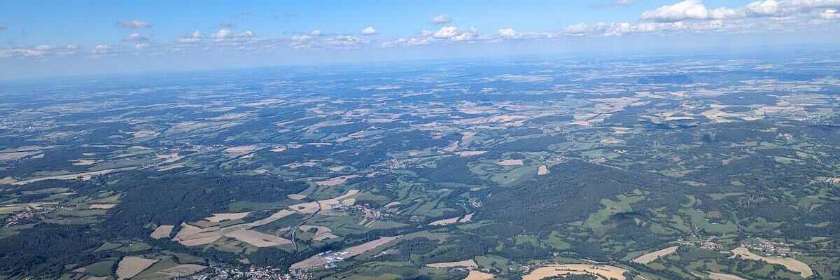 Verortung via Georeferenzierung der Kamera: Aufgenommen in der Nähe von Okres Prachatice, Tschechien in 2200 Meter