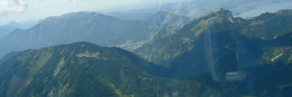 Flugwegposition um 12:25:19: Aufgenommen in der Nähe von Gemeinde Ebensee, 4802 Ebensee, Österreich in 2014 Meter