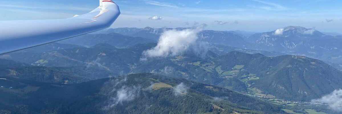 Verortung via Georeferenzierung der Kamera: Aufgenommen in der Nähe von Gemeinde Kirchberg am Wechsel, Österreich in 2100 Meter
