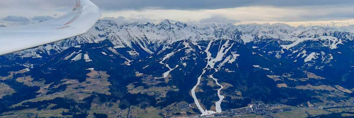 Verortung via Georeferenzierung der Kamera: Aufgenommen in der Nähe von Schladming, Österreich in 0 Meter