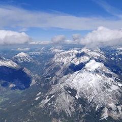 Verortung via Georeferenzierung der Kamera: Aufgenommen in der Nähe von Admont, Österreich in 3000 Meter