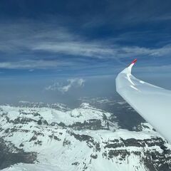 Verortung via Georeferenzierung der Kamera: Aufgenommen in der Nähe von Glarus, Schweiz in 4000 Meter