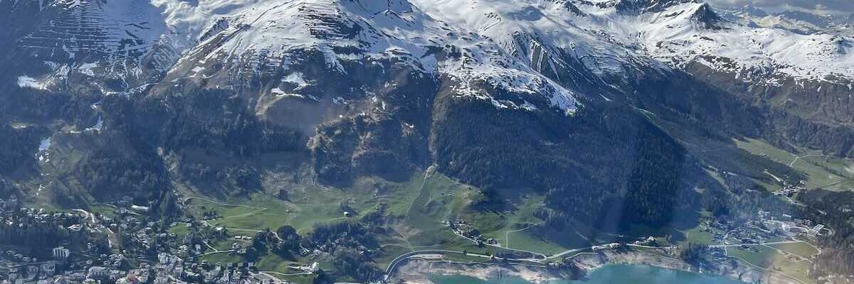 Verortung via Georeferenzierung der Kamera: Aufgenommen in der Nähe von Prättigau/Davos, Schweiz in 2500 Meter