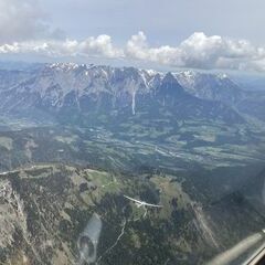 Verortung via Georeferenzierung der Kamera: Aufgenommen in der Nähe von Werfen, Österreich in 2700 Meter