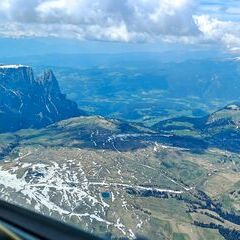 Verortung via Georeferenzierung der Kamera: Aufgenommen in der Nähe von 39040 Kastelruth, Autonome Provinz Bozen - Südtirol, Italien in 0 Meter