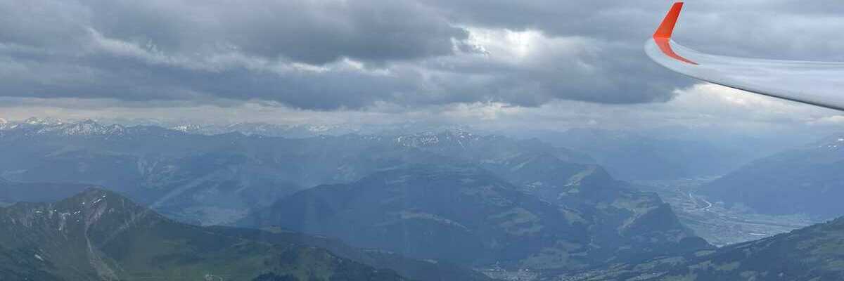 Verortung via Georeferenzierung der Kamera: Aufgenommen in der Nähe von Prättigau/Davos, Schweiz in 2800 Meter