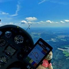 Flugwegposition um 11:33:05: Aufgenommen in der Nähe von Okres Tábor, Tschechien in 1275 Meter