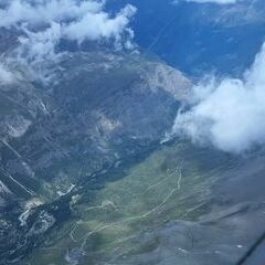 Verortung via Georeferenzierung der Kamera: Aufgenommen in der Nähe von Visp, Schweiz in 4000 Meter