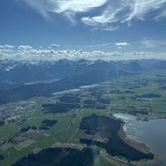 Verortung via Georeferenzierung der Kamera: Aufgenommen in der Nähe von Ostallgäu, Deutschland in 1800 Meter