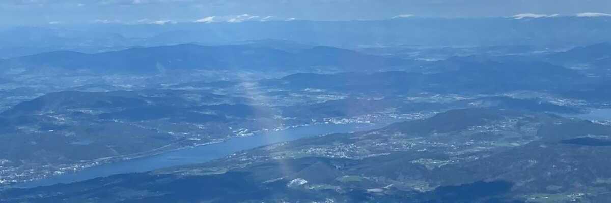 Verortung via Georeferenzierung der Kamera: Aufgenommen in der Nähe von Finkenstein am Faaker See, Österreich in 2500 Meter