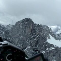 Flugwegposition um 13:30:39: Aufgenommen in der Nähe von Ramsau am Dachstein, 8972, Österreich in 2735 Meter
