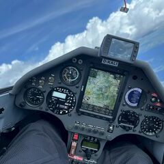 Flugwegposition um 12:54:35: Aufgenommen in der Nähe von Okres Šumperk, Tschechien in 2215 Meter