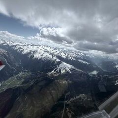 Flugwegposition um 13:09:47: Aufgenommen in der Nähe von Wald im Pinzgau, 5742 Wald im Pinzgau, Österreich in 3073 Meter