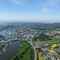 Flugwegposition um 10:03:46: Aufgenommen in der Nähe von Linz, Österreich in 726 Meter