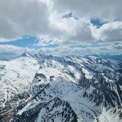Verortung via Georeferenzierung der Kamera: Aufgenommen in der Nähe von Tux, Österreich in 3400 Meter