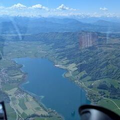 Flugwegposition um 09:48:37: Aufgenommen in der Nähe von Oberhofen am Irrsee, Österreich in 1552 Meter
