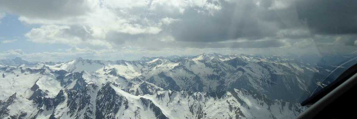 Flugwegposition um 12:14:30: Aufgenommen in der Nähe von Ramsau am Dachstein, 8972, Österreich in 2631 Meter