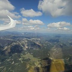 Flugwegposition um 10:42:18: Aufgenommen in der Nähe von Gemeinde Turnau, Österreich in 2445 Meter
