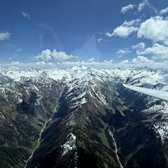 Verortung via Georeferenzierung der Kamera: Aufgenommen in der Nähe von Neukirchen am Großvenediger, 5741, Österreich in 3300 Meter