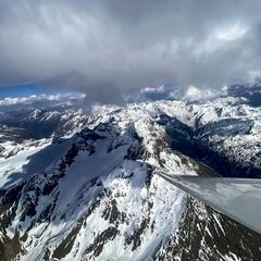 Flugwegposition um 14:28:38: Aufgenommen in der Nähe von Sölden, Österreich in 3980 Meter