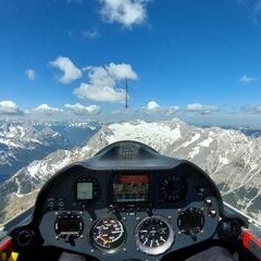 Flugwegposition um 08:57:57: Aufgenommen in der Nähe von Leutasch, Österreich in 2846 Meter