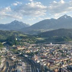 Flugwegposition um 17:08:24: Aufgenommen in der Nähe von Innsbruck, Österreich in 831 Meter