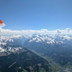 Flugwegposition um 13:04:05: Aufgenommen in der Nähe von Bruck an der Großglocknerstraße, Österreich in 3212 Meter
